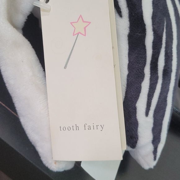 Woof and Poof tooth fairy! - Picture 4 of 6